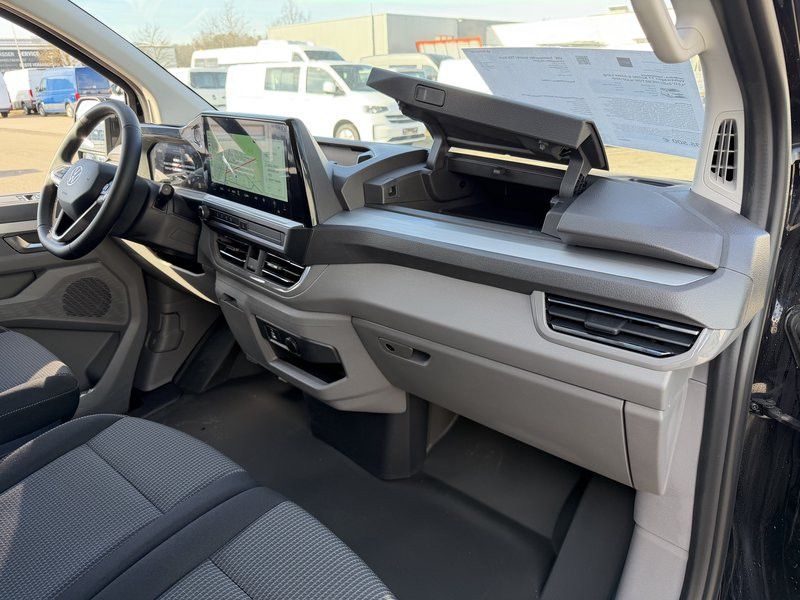 Fahrzeugabbildung Volkswagen T7 Kombi 6-Sitzer 2xSchiebetüre lang LED Kamera