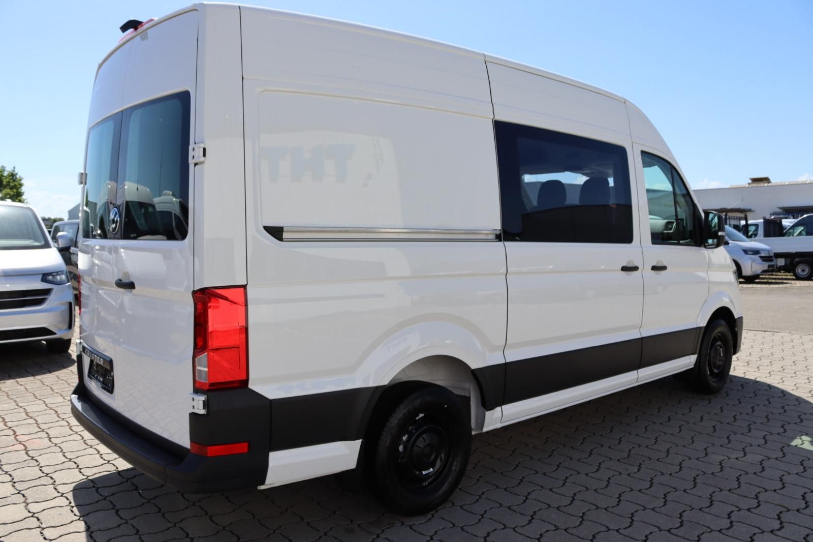 Fahrzeugabbildung Volkswagen Crafter Kasten Kasten 35 mittellang Hoch 7-Sitze