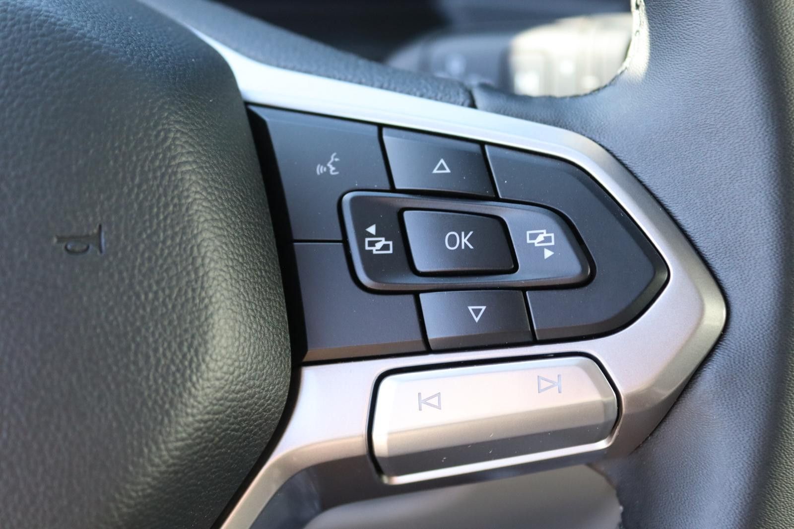 Fahrzeugabbildung Volkswagen T7 Caravelle Style 4MOTION Lang 170PS IQ 9-Sitze
