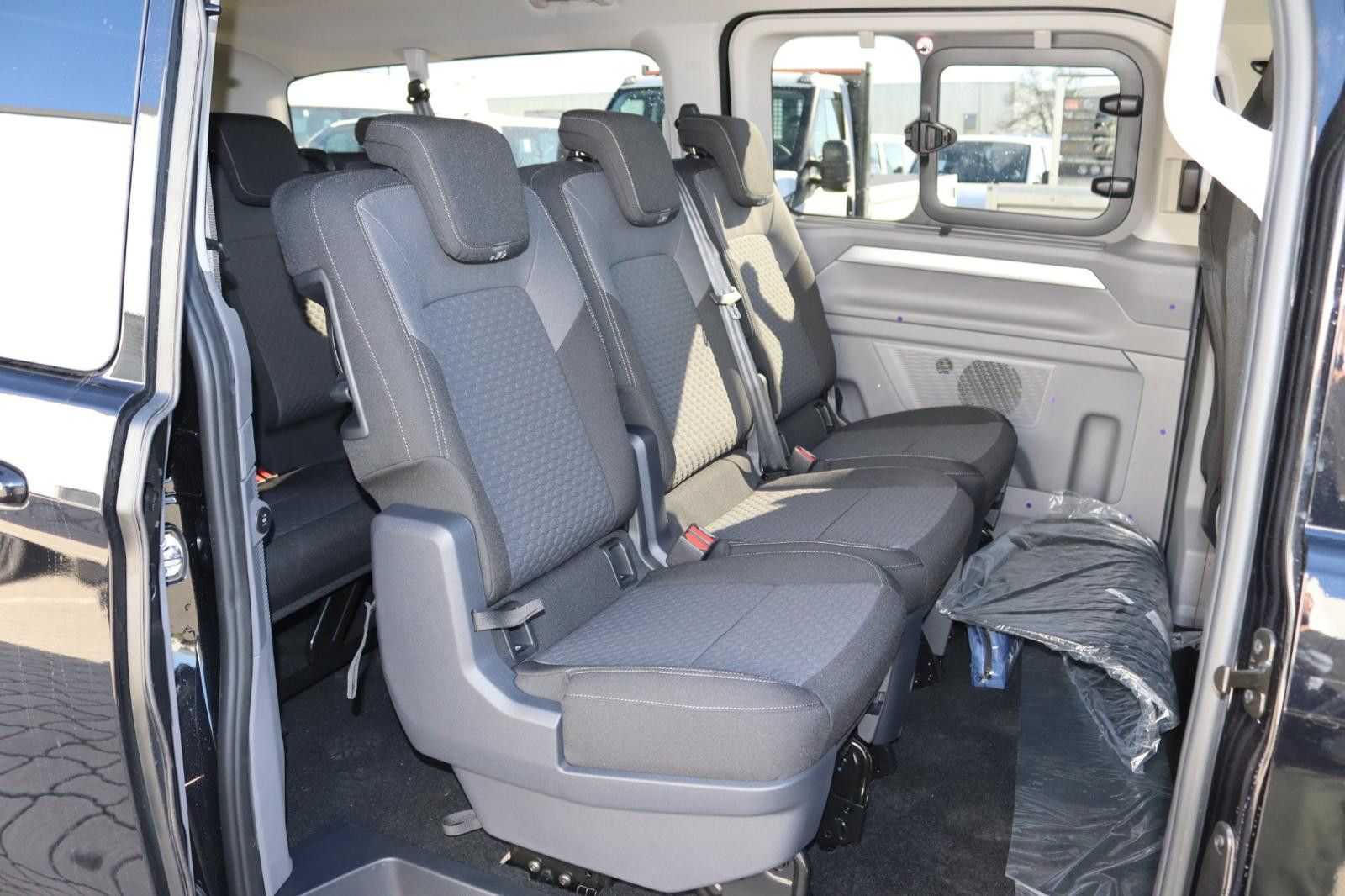Fahrzeugabbildung Volkswagen T7 Caravelle Style 4MOTION Lang 170PS IQ 9-Sitze