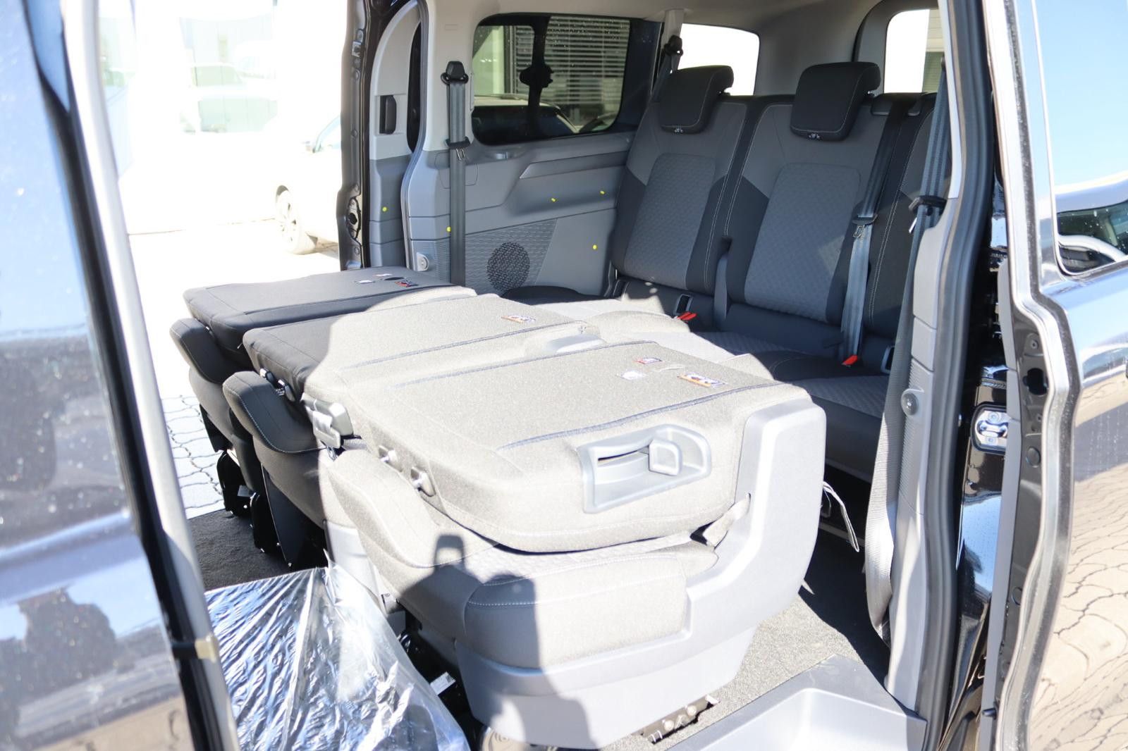 Fahrzeugabbildung Volkswagen T7 Caravelle Style 4MOTION Lang 170PS IQ 9-Sitze