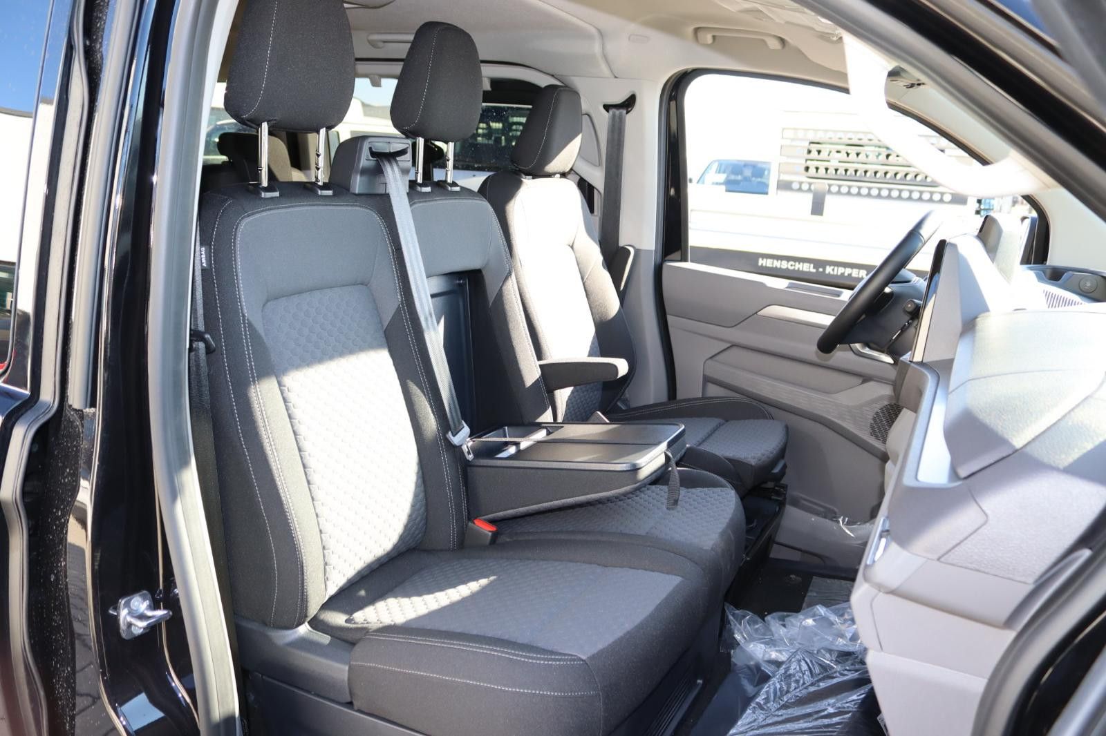 Fahrzeugabbildung Volkswagen T7 Caravelle Style 4MOTION Lang 170PS IQ 9-Sitze