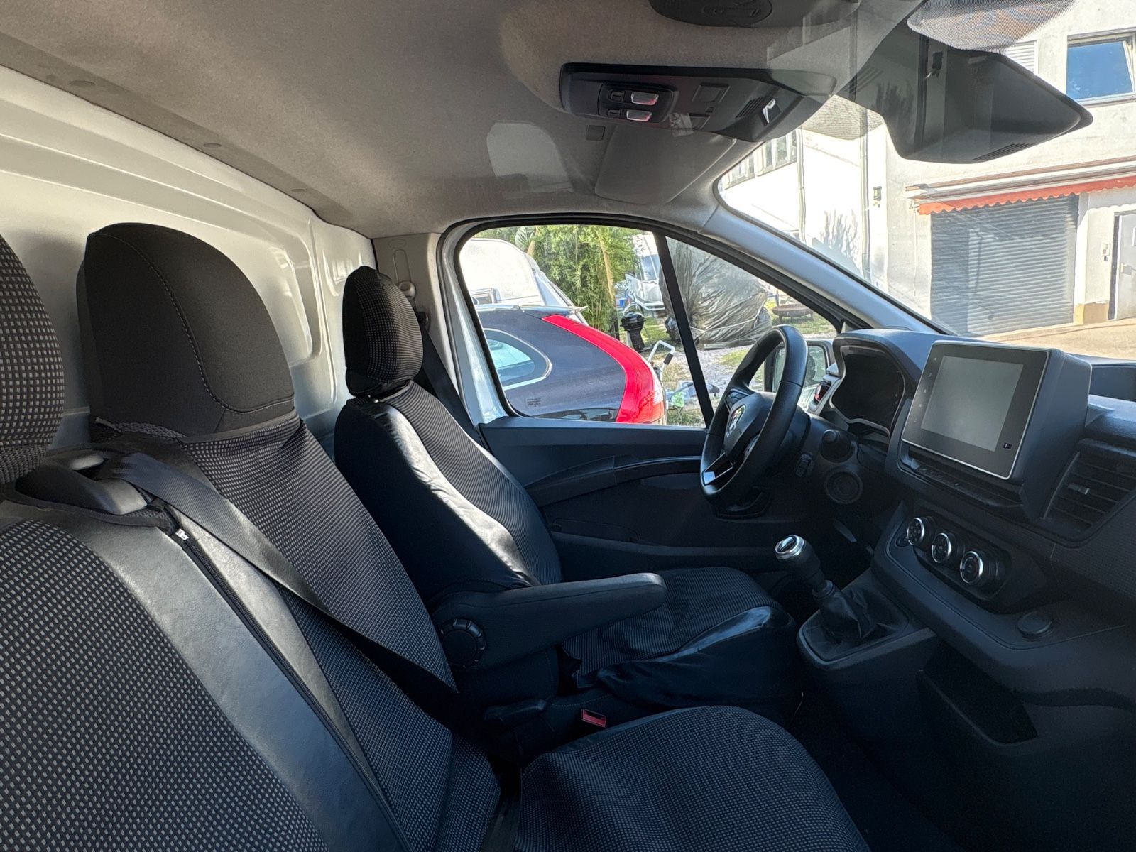 Fahrzeugabbildung Renault Trafic Kasten L1H1 3,0t Komfort