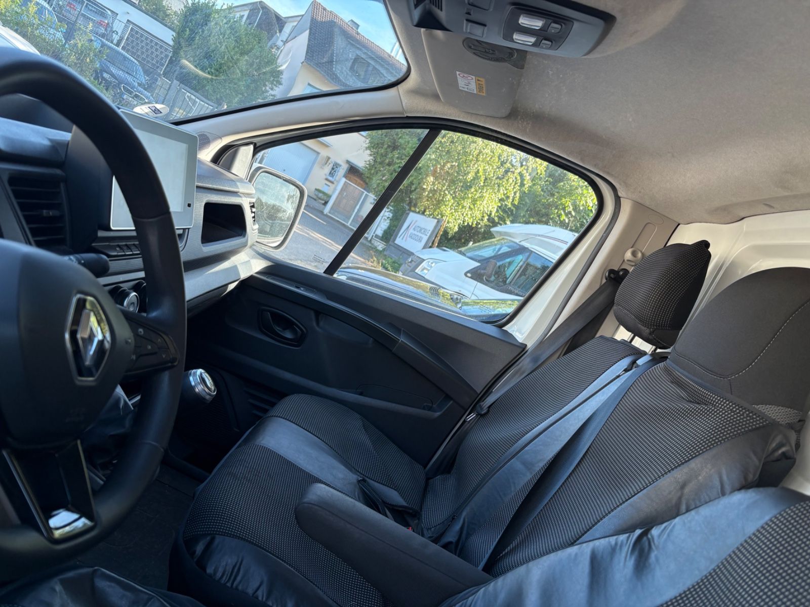 Fahrzeugabbildung Renault Trafic Kasten L1H1 3,0t Komfort