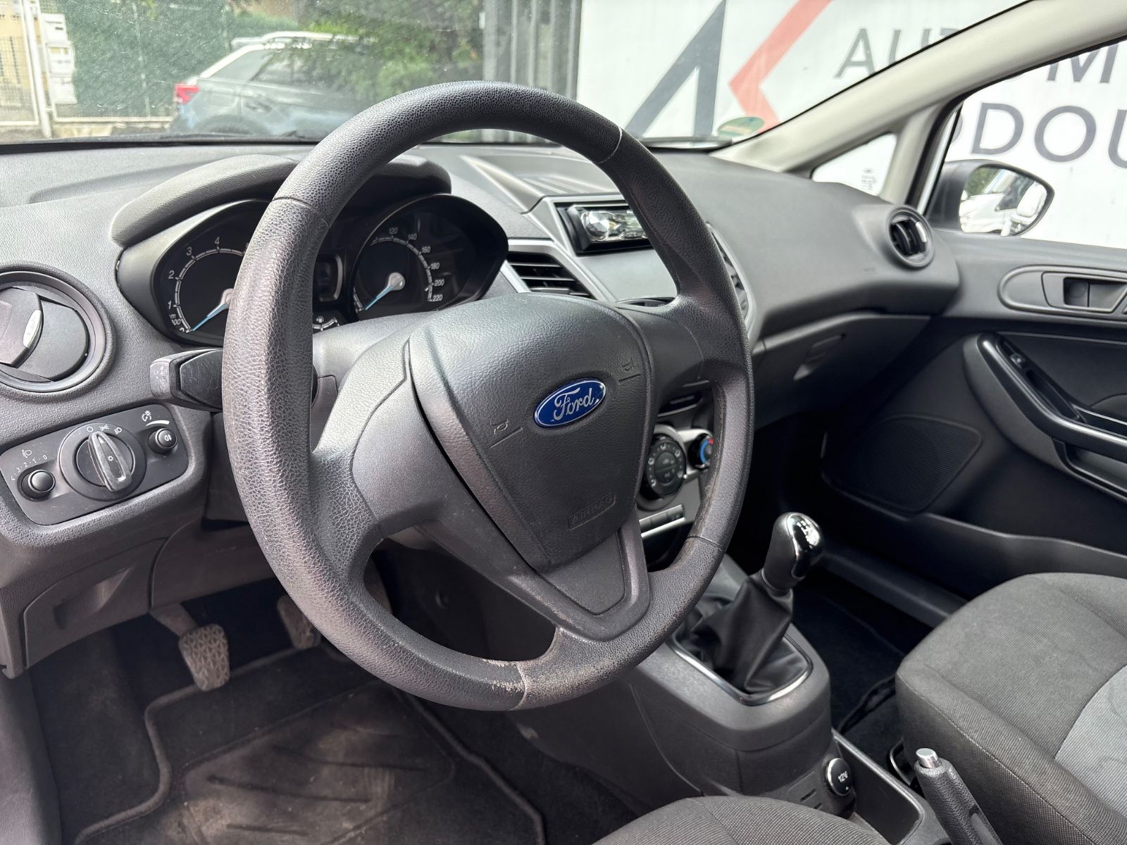 Fahrzeugabbildung Ford Fiesta Ambiente Klima