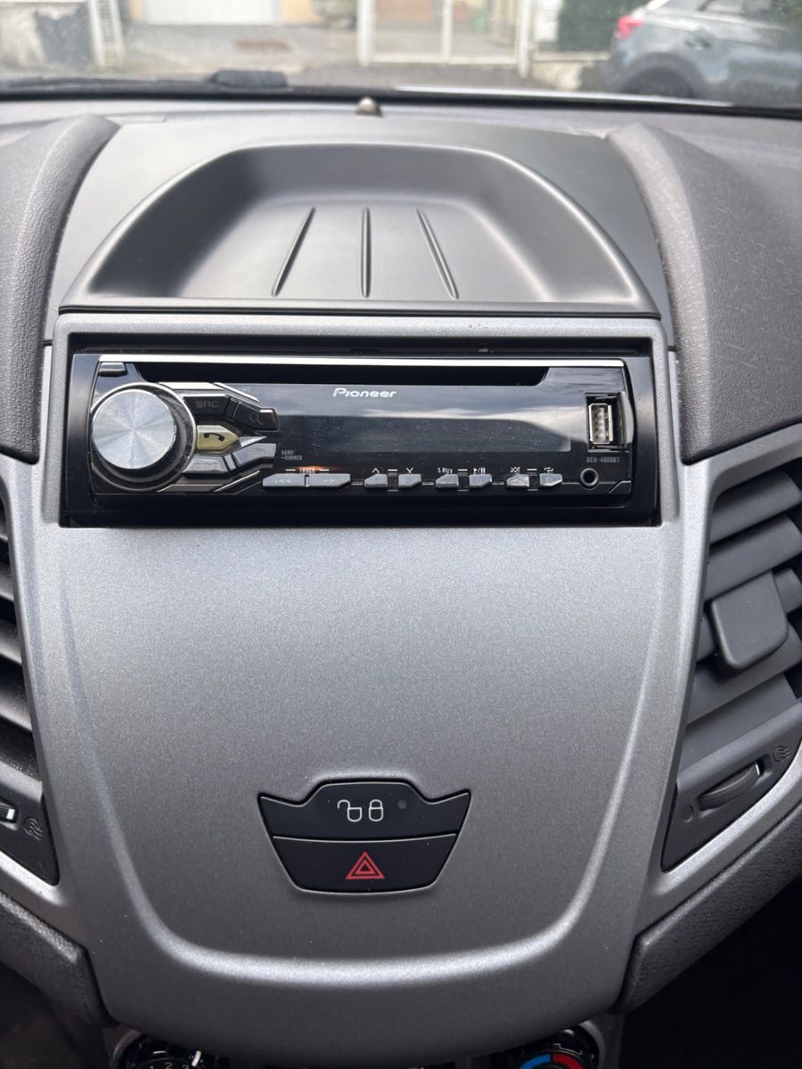 Fahrzeugabbildung Ford Fiesta Ambiente Klima
