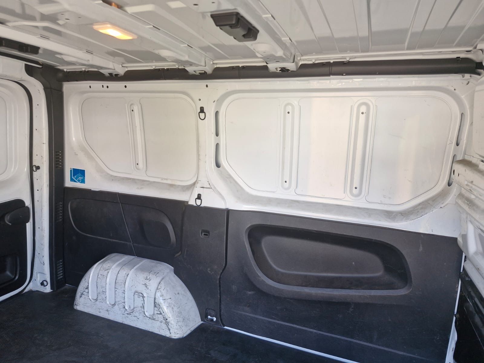 Fahrzeugabbildung Renault Trafic Kasten L1H1 3,0t Komfort