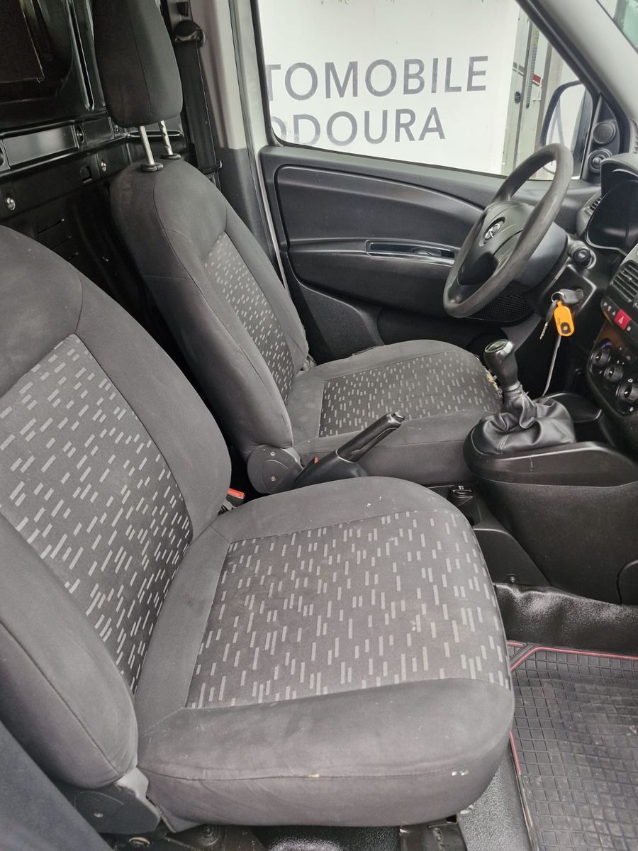 Fahrzeugabbildung Opel Combo D Kasten L2H1 2,4t