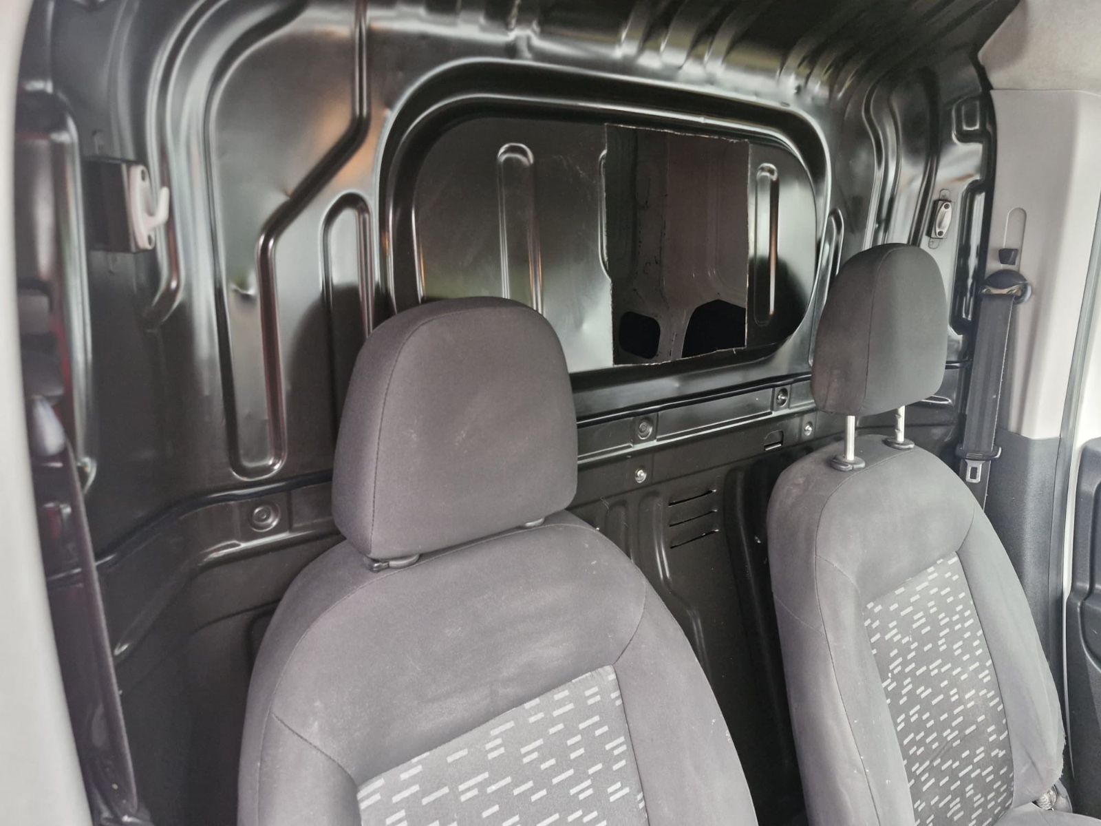 Fahrzeugabbildung Opel Combo D Kasten L2H1 2,4t