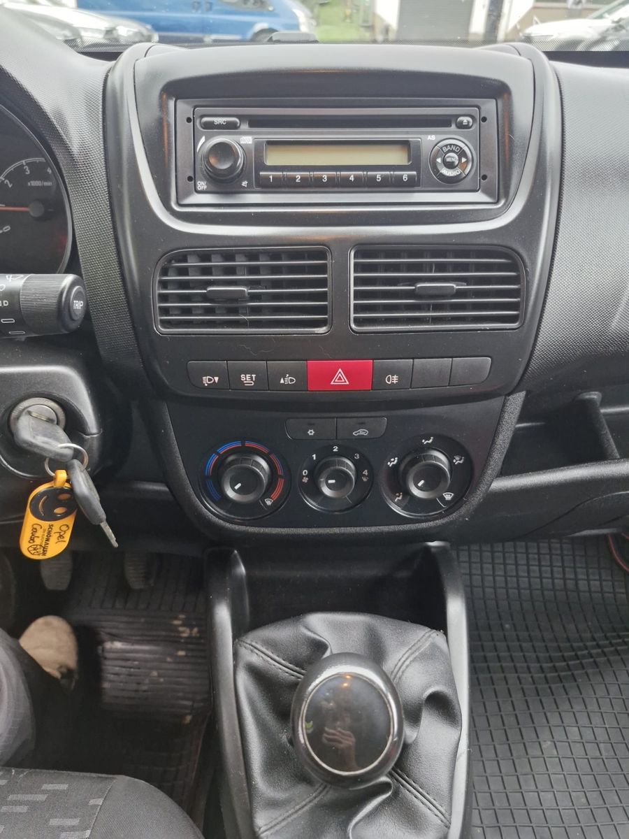 Fahrzeugabbildung Opel Combo D Kasten L2H1 2,4t