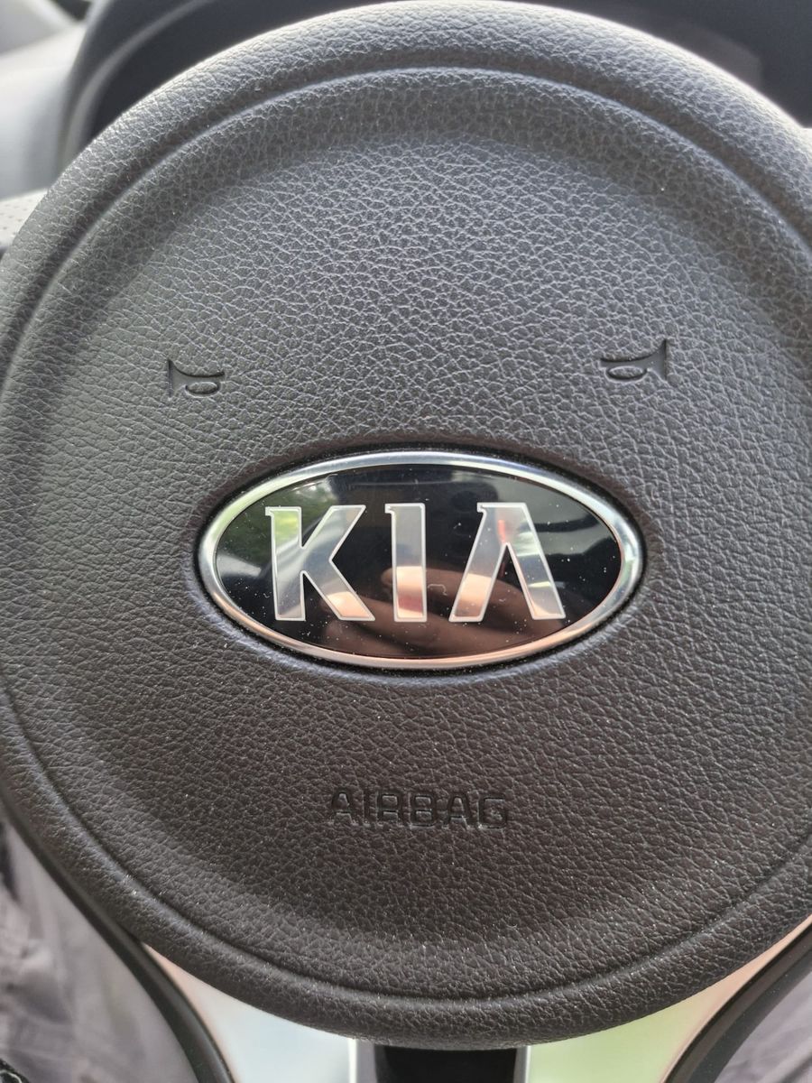 Fahrzeugabbildung Kia Sportage GT-Line 4WD Panorama Leder AHK abnehmb.