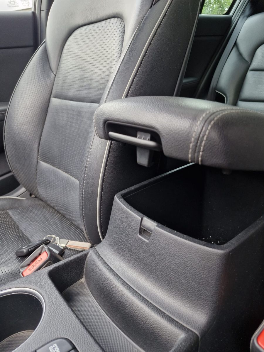 Fahrzeugabbildung Kia Sportage GT-Line 4WD Panorama Leder AHK abnehmb.