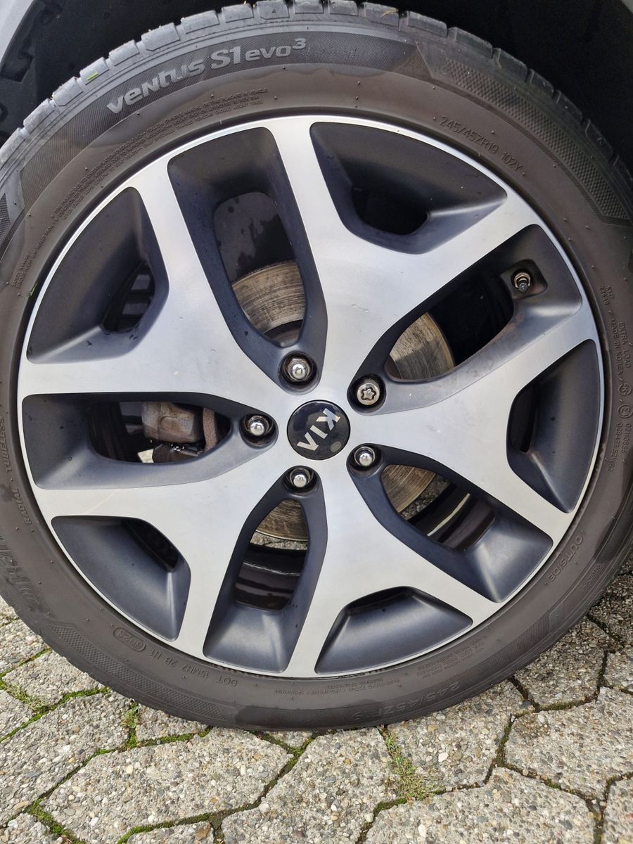 Fahrzeugabbildung Kia Sportage GT-Line 4WD Panorama Leder AHK abnehmb.