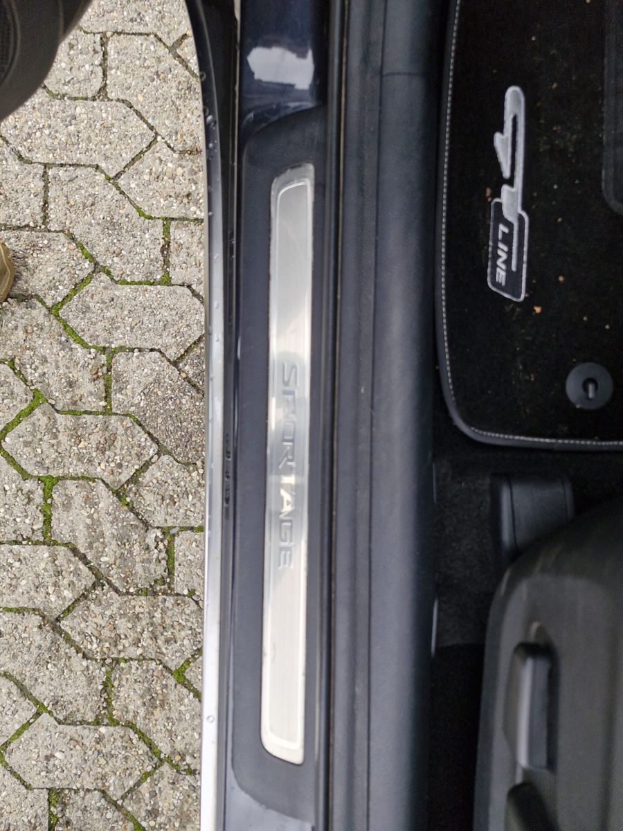 Fahrzeugabbildung Kia Sportage GT-Line 4WD Panorama Leder AHK abnehmb.