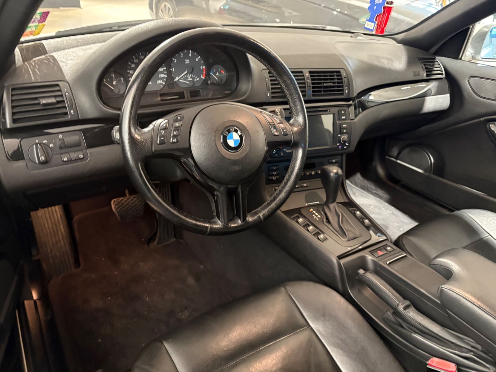 Fahrzeugabbildung BMW 320 Cabrio Navi Xenon Leder Klimaautomatik PDC