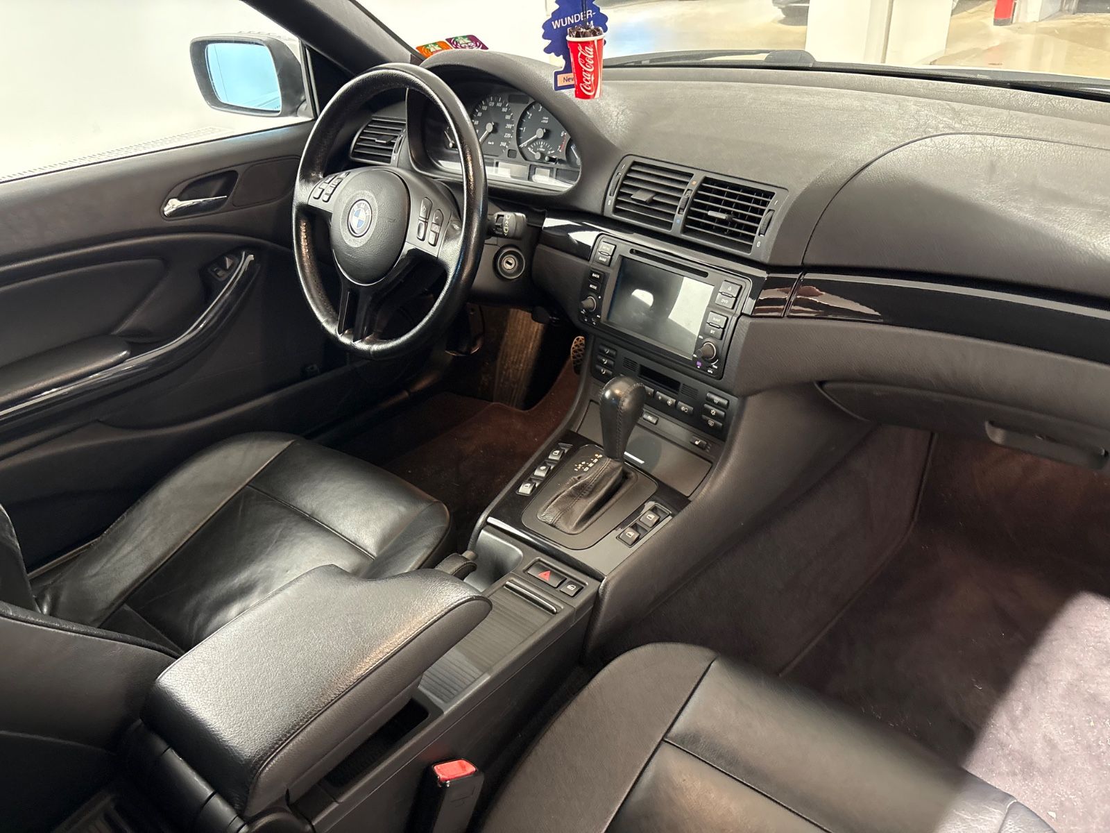Fahrzeugabbildung BMW 320 Cabrio Navi Xenon Leder Klimaautomatik PDC