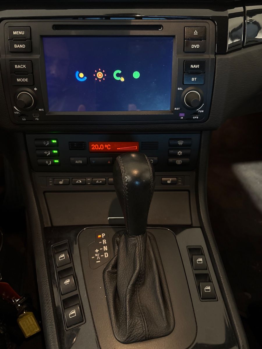 Fahrzeugabbildung BMW 320 Cabrio Navi Xenon Leder Klimaautomatik PDC