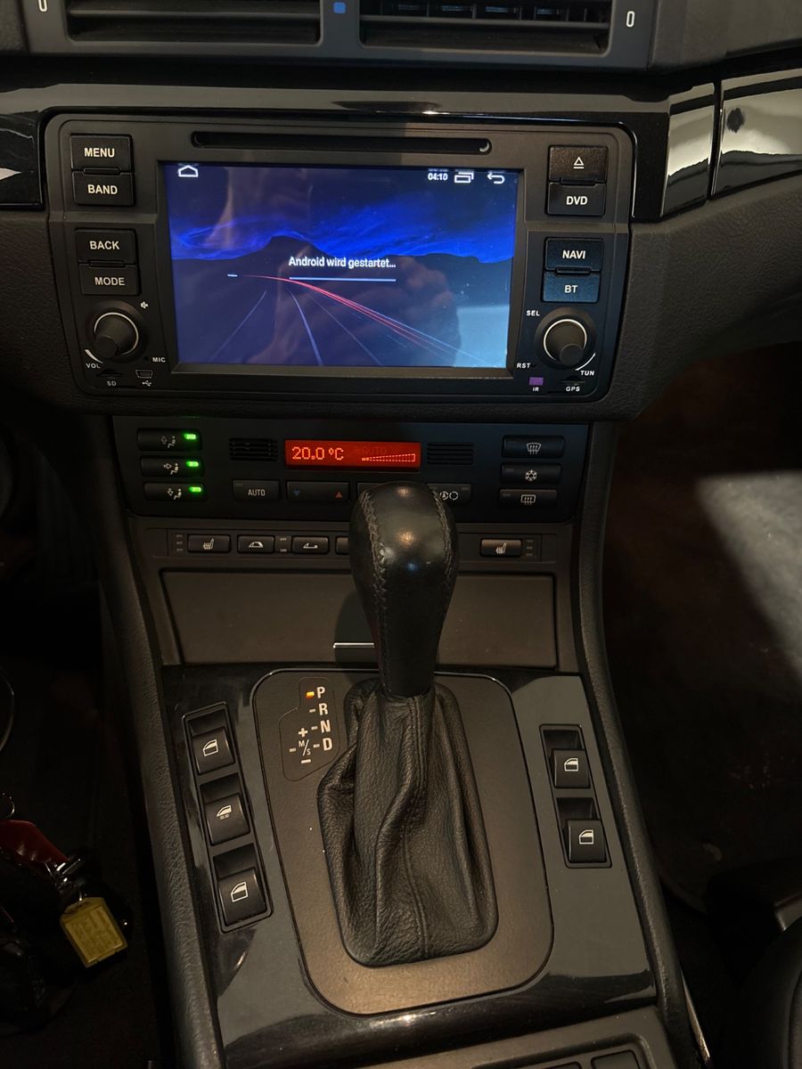 Fahrzeugabbildung BMW 320 Cabrio Navi Xenon Leder Klimaautomatik PDC