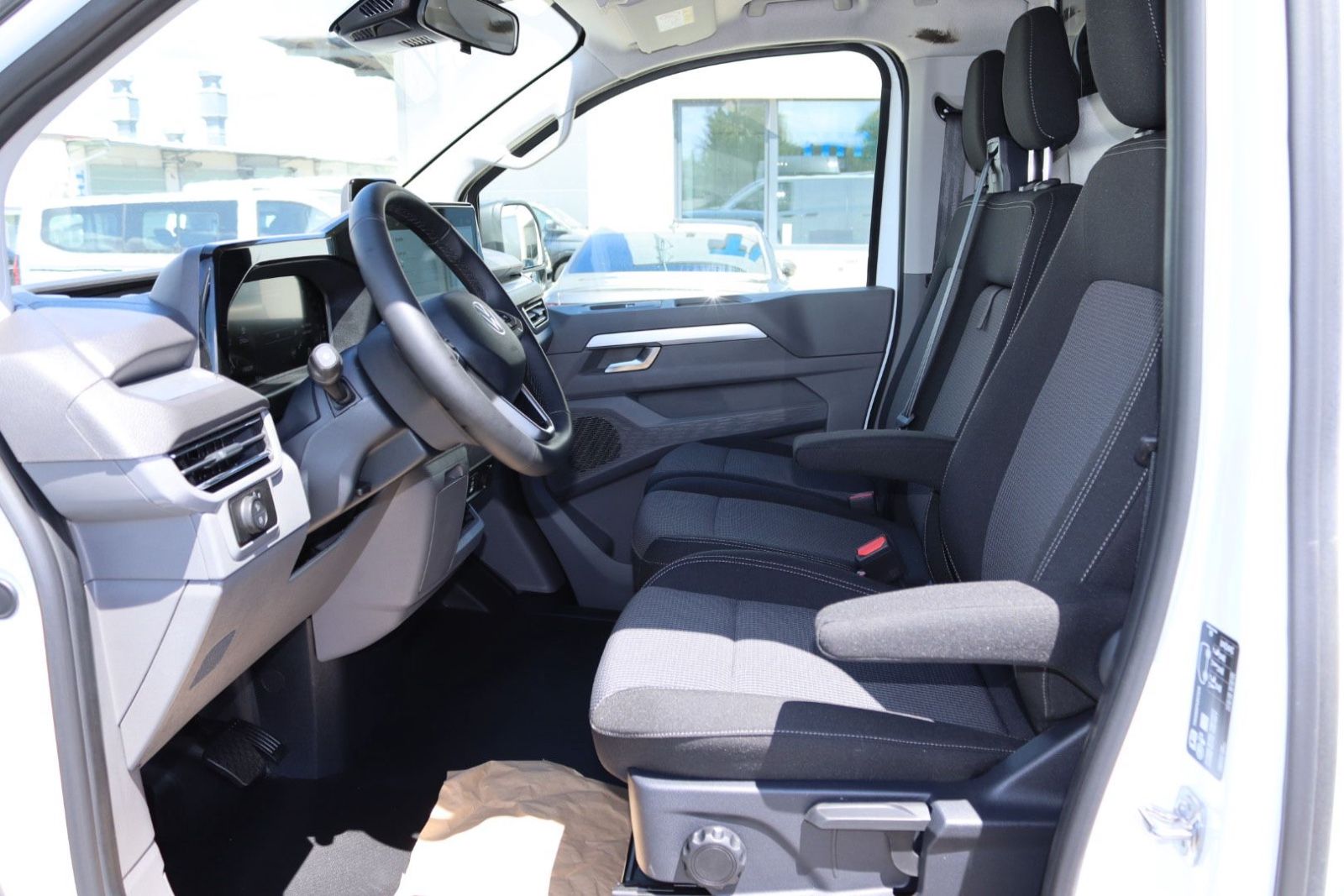 Fahrzeugabbildung Volkswagen T7 Transporter Kasten Aut Lang Sitzh LED Carplay
