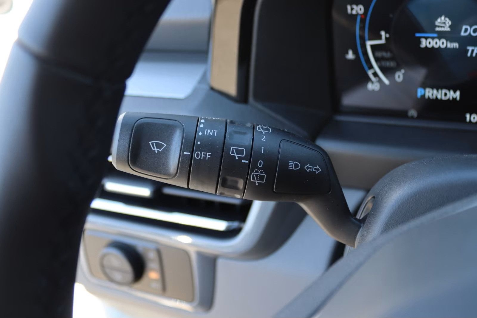 Fahrzeugabbildung Volkswagen T7 Kombi 6-Sitzer 2xSchiebetüre lang LED Kamera