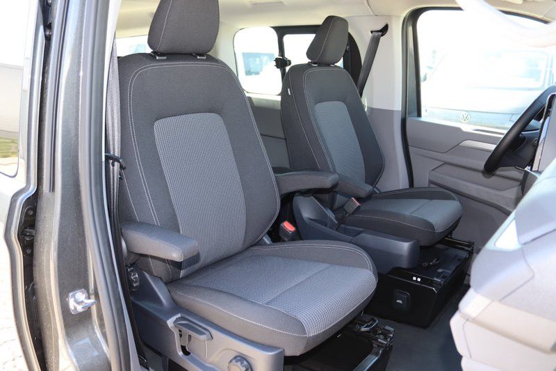 Fahrzeugabbildung Volkswagen T7 Kombi 5-Sitzer LED Kamera Navi Sitzh. lang N1