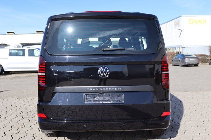 Fahrzeugabbildung Volkswagen T7 Kombi 6-Sitzer 2xSchiebetüre lang LED Kamera