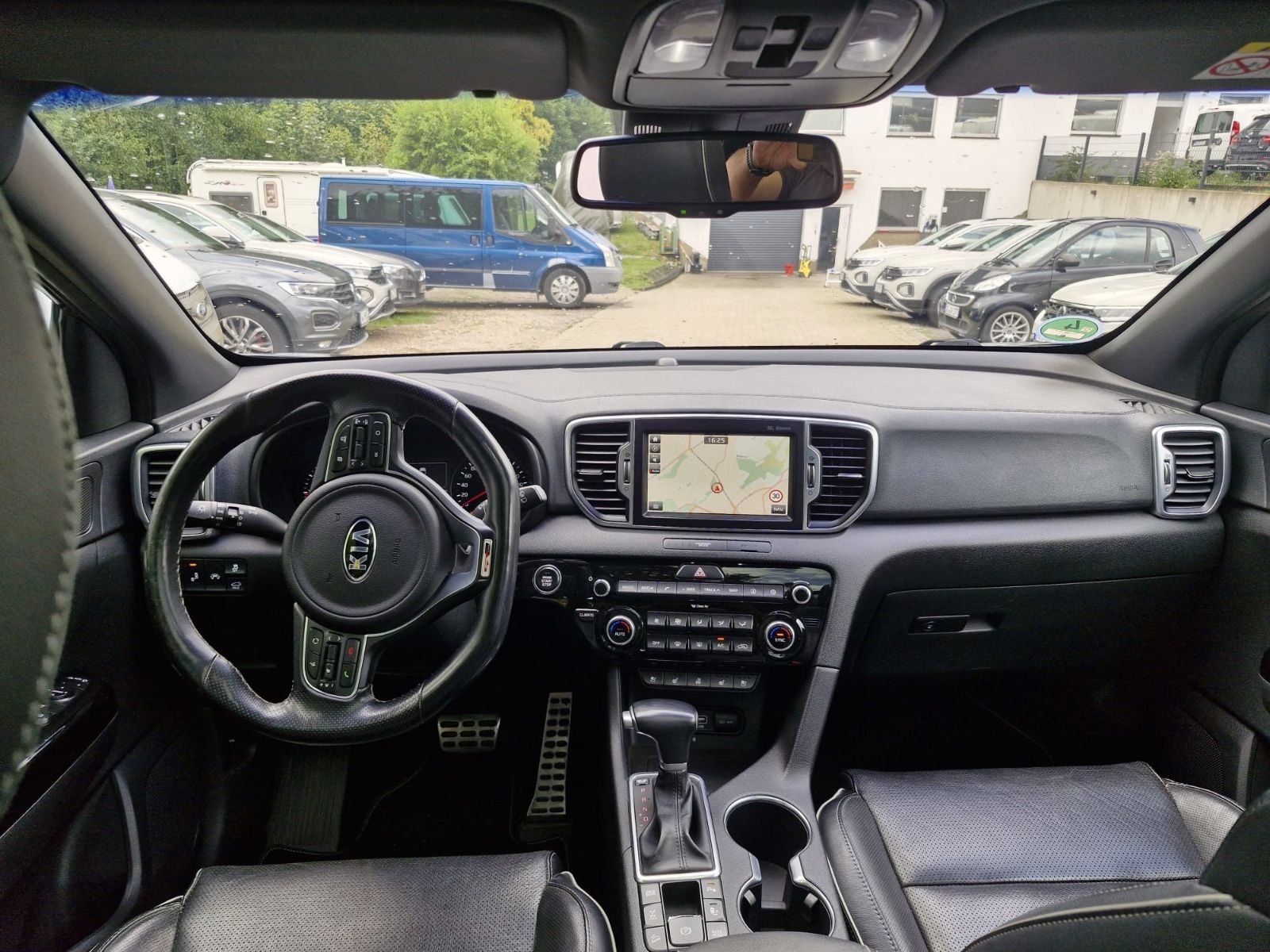 Fahrzeugabbildung Kia Sportage GT-Line 4WD Panorama Leder AHK abnehmb.