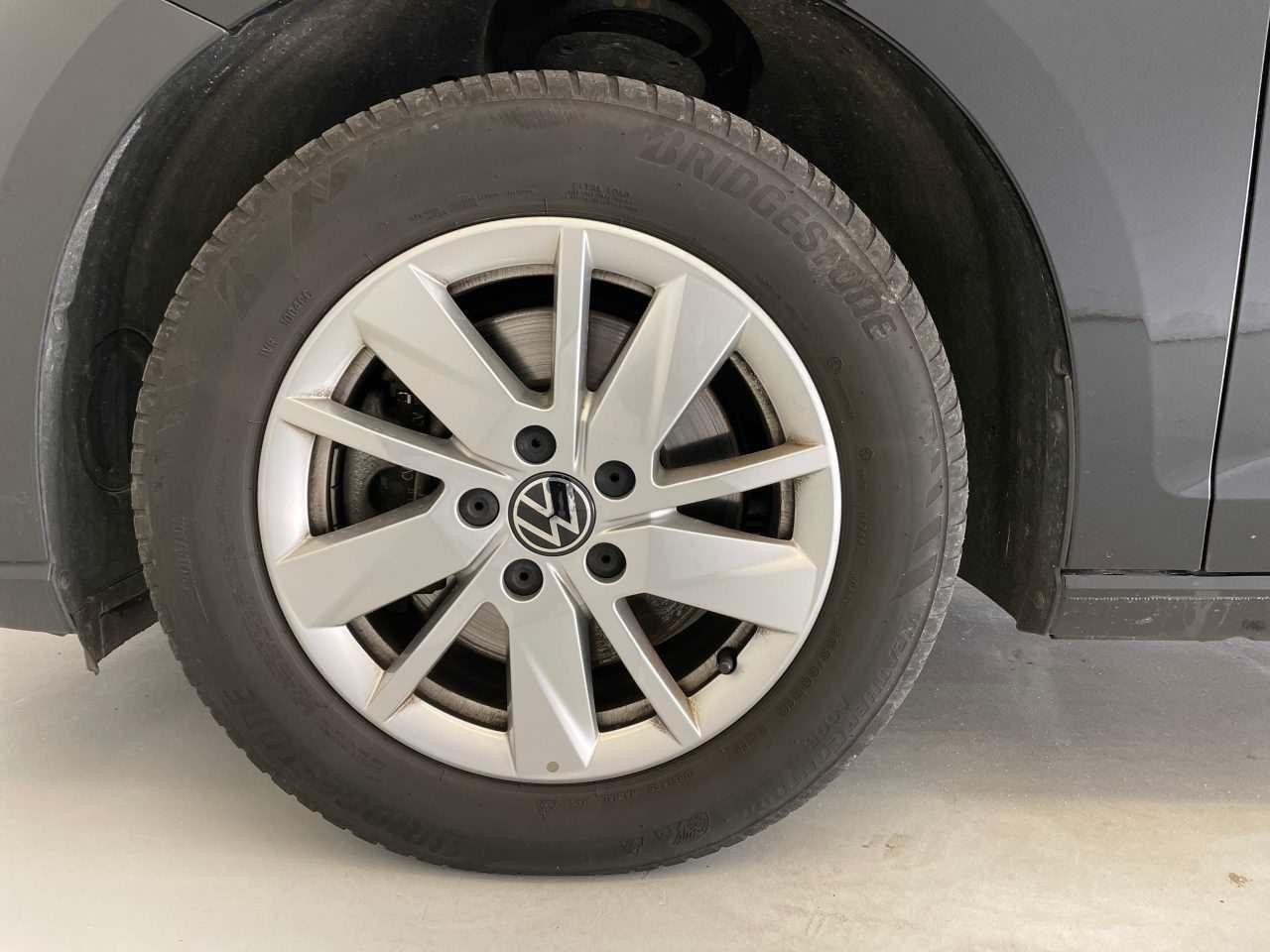 Fahrzeugabbildung Volkswagen Caddy Maxi 7-Sitzer Navi Sitzheizung Virtual PDC