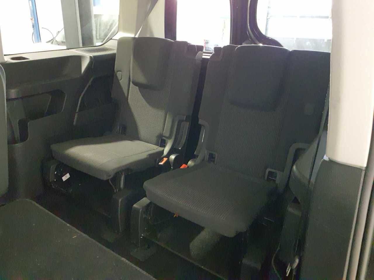 Fahrzeugabbildung Volkswagen Caddy Maxi 7-Sitzer Navi Sitzheizung Virtual PDC