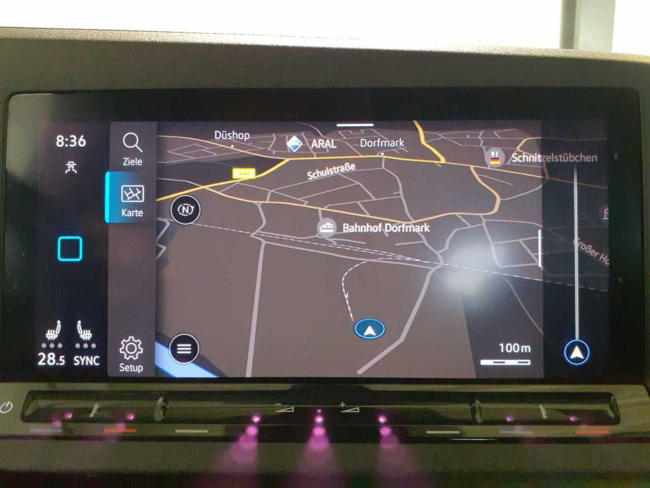 Fahrzeugabbildung Volkswagen Caddy Maxi 7-Sitzer Navi Sitzheizung Virtual PDC