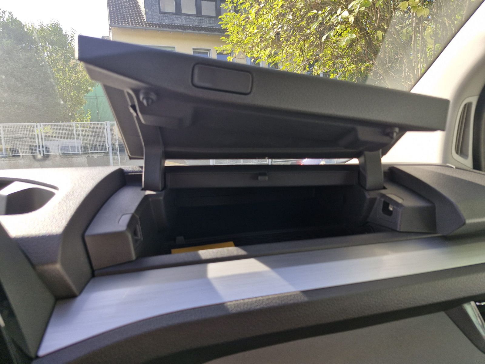 Fahrzeugabbildung Volkswagen T7 Transporter Kasten Aut Lang Sitzh LED Carplay