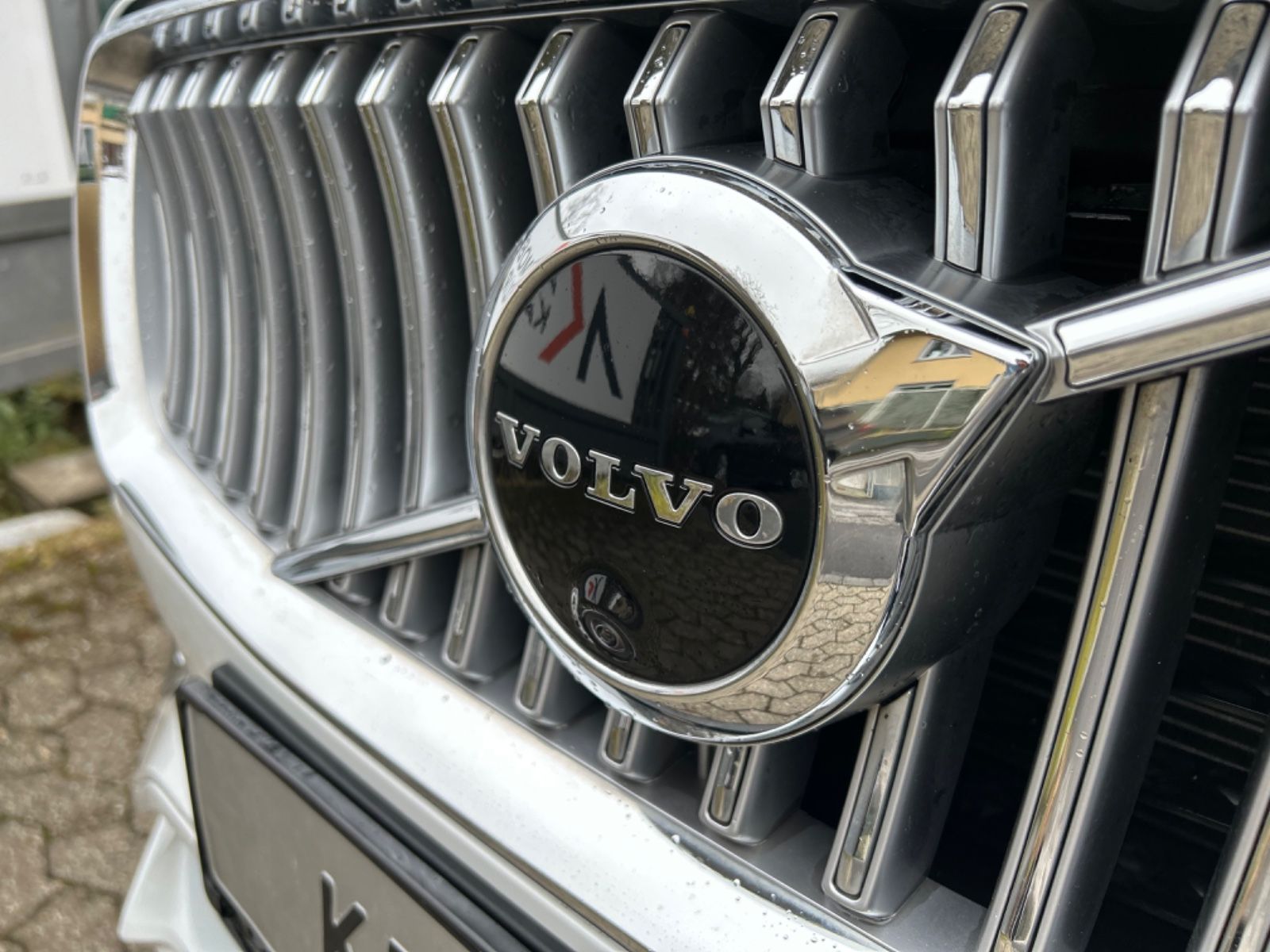Fahrzeugabbildung Volvo XC90 T8 Inscription Recharge HeadUp Panorama360°